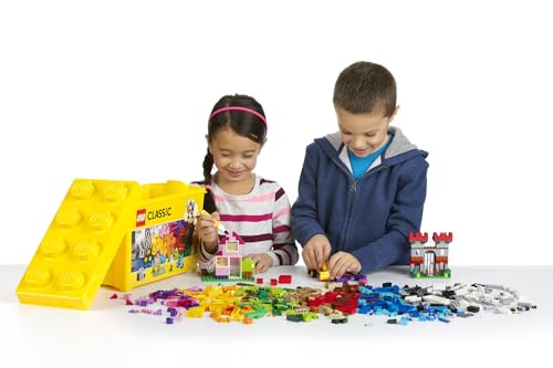 LEGO Classic Large Creative Brick Box - 790 Pieces - Image 4
