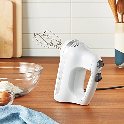 KitchenAid KHM512WH 5-Speed Ultra Power Hand Mixer, White - Image 3