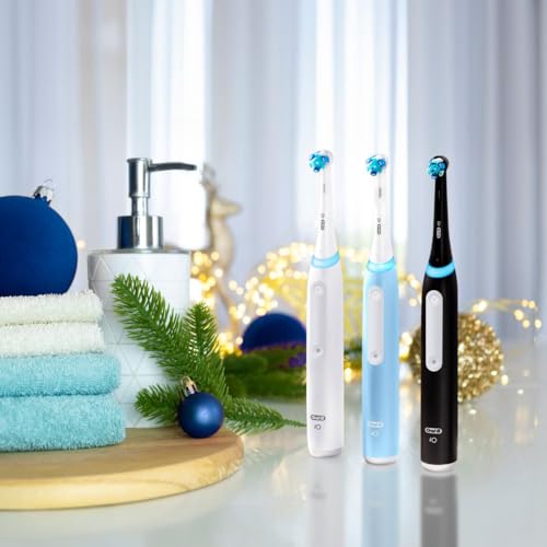 Oral-B iO Series 3 Electric Toothbrush - Icy Blue - Image 9