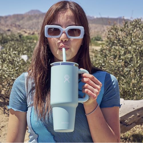 Hydro Flask 40 oz Travel Tumbler Dew - Stay Refreshed Everywhere - Image 4